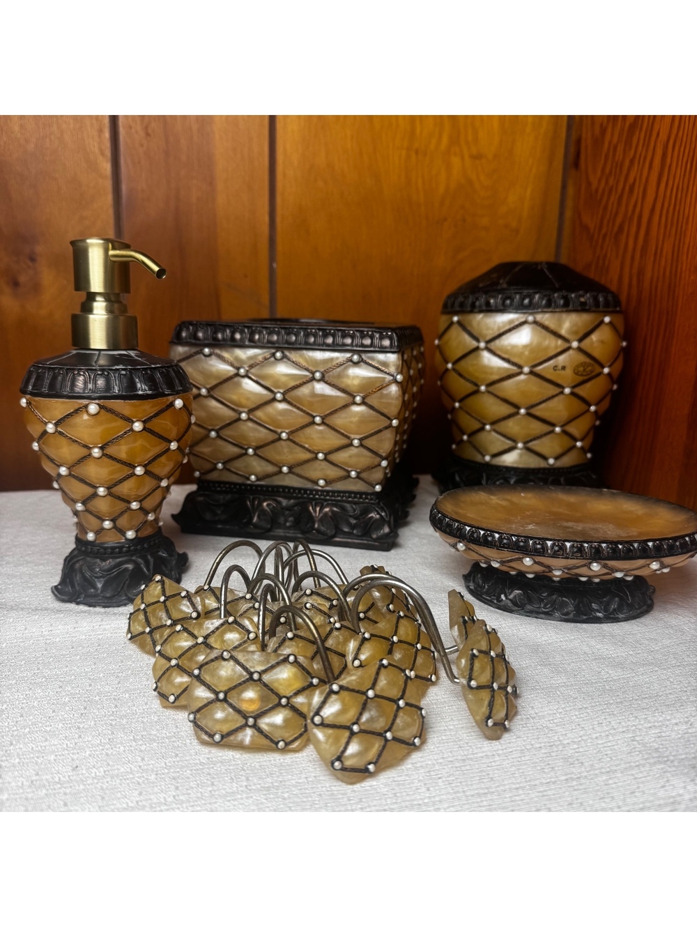 Vighano Bath Accessories 6 Piece Vanity Set Amber Faux Onyx Black Pearl